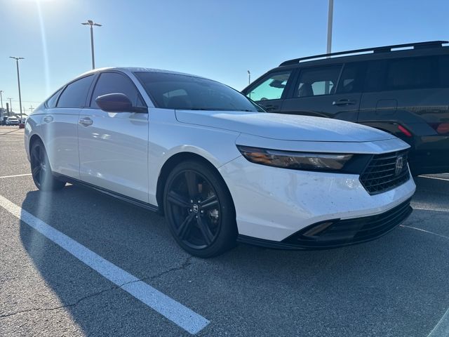 2024 Honda Accord Hybrid Sport-L photo 3