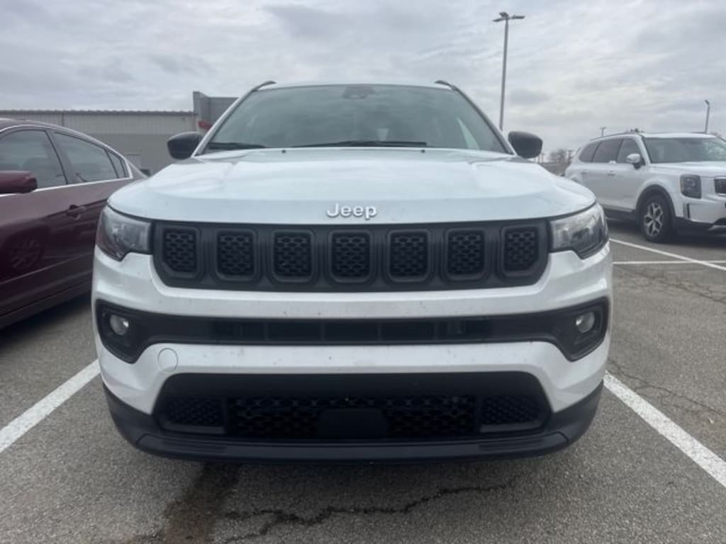 Used 2023 Jeep Compass Latitude Lux SUV
