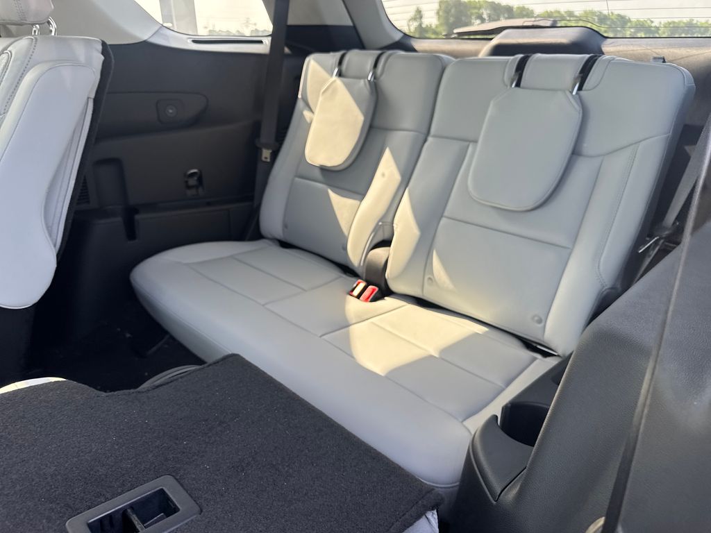 2026 Ford Explorer Platinum - Photo 12