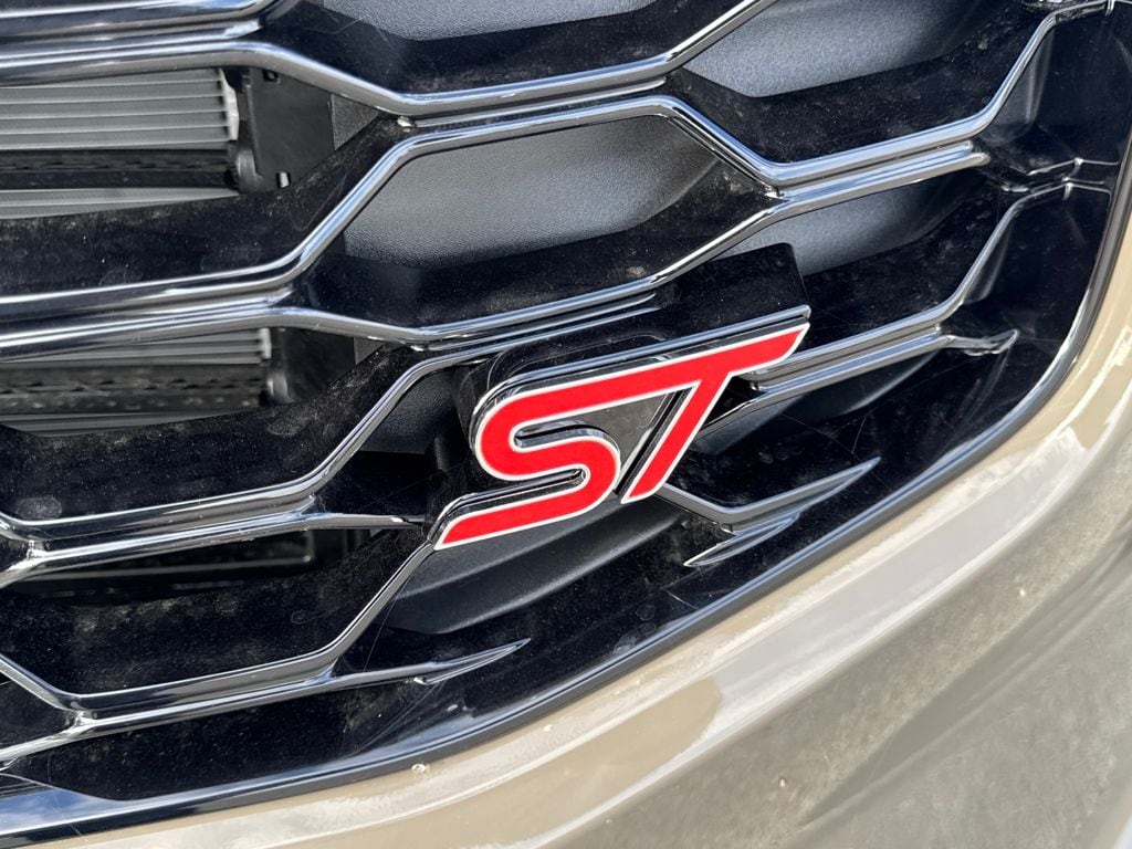 2026 Ford Explorer ST - Photo 12