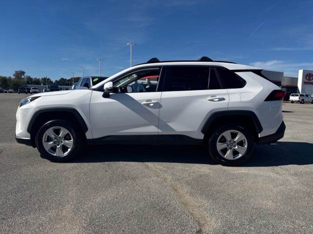 Used 2021 Toyota RAV4 XLE SUV