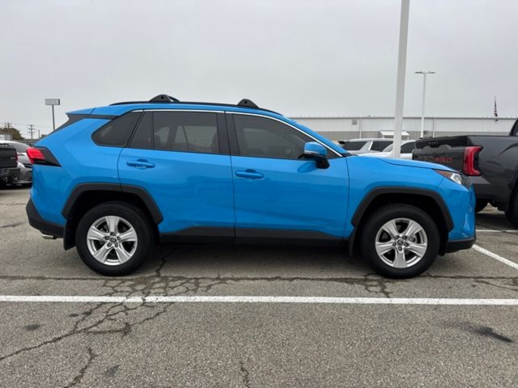 Used 2021 Toyota RAV4 XLE SUV