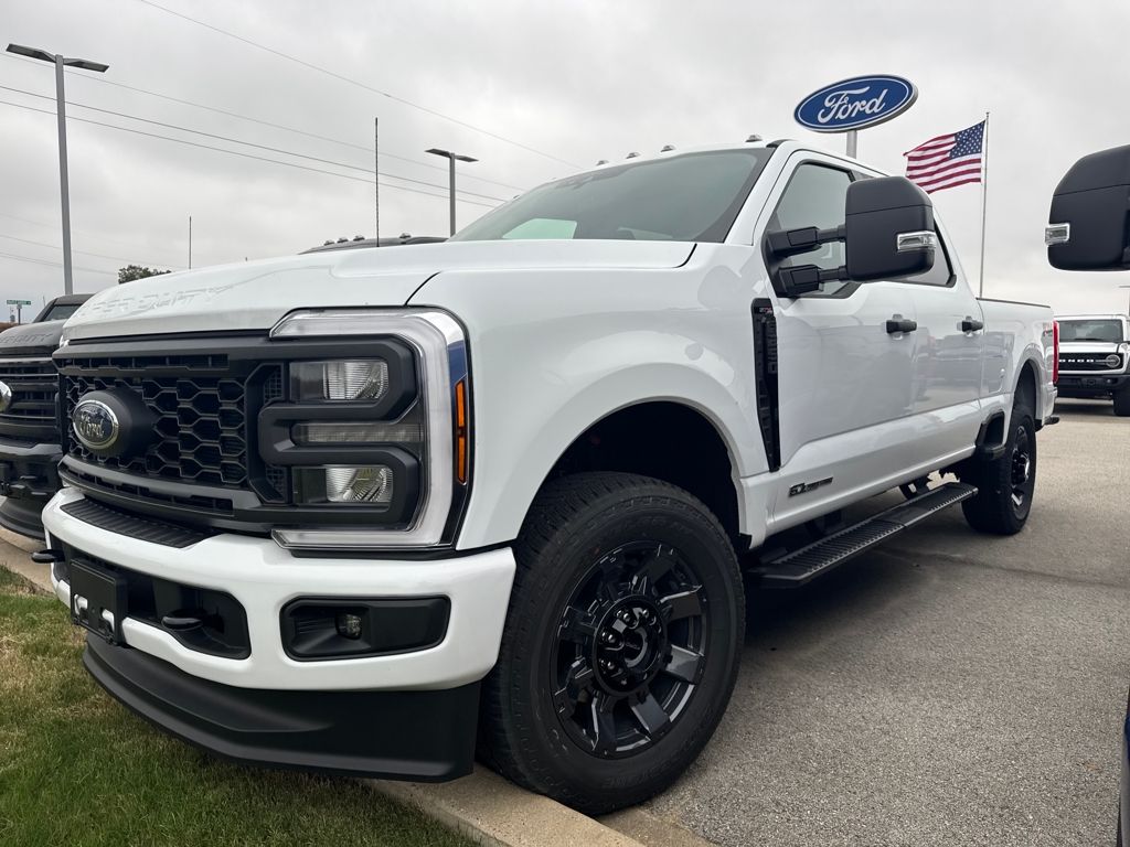 2026 Ford F-250 Super Duty XL's photo