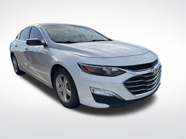 2020 Chevrolet Malibu LS photo 3