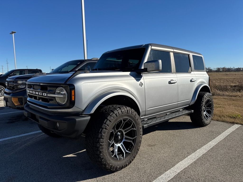 Used 2024 Ford Bronco Outer Banks SUV