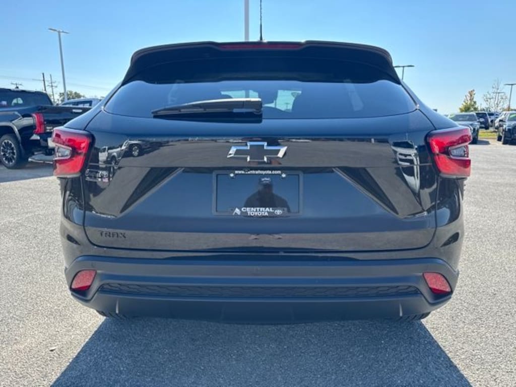 Used 2024 Chevrolet Trax LS SUV