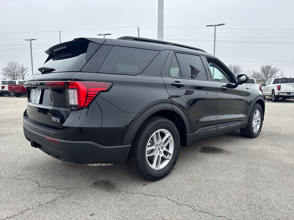 2026 Ford Explorer Active - Photo 6