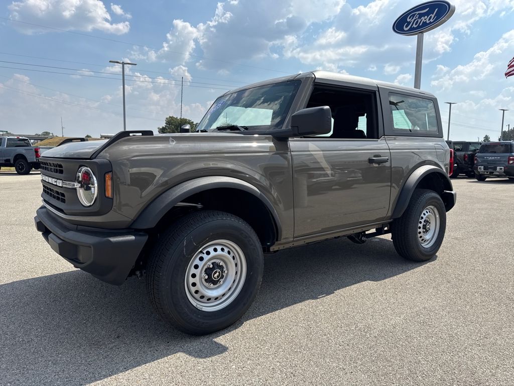 2025 Ford Bronco SUV 