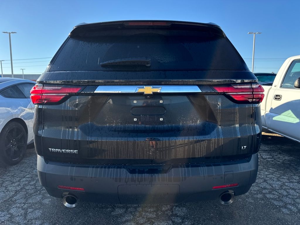 2023 Chevrolet Traverse Leather photo 2
