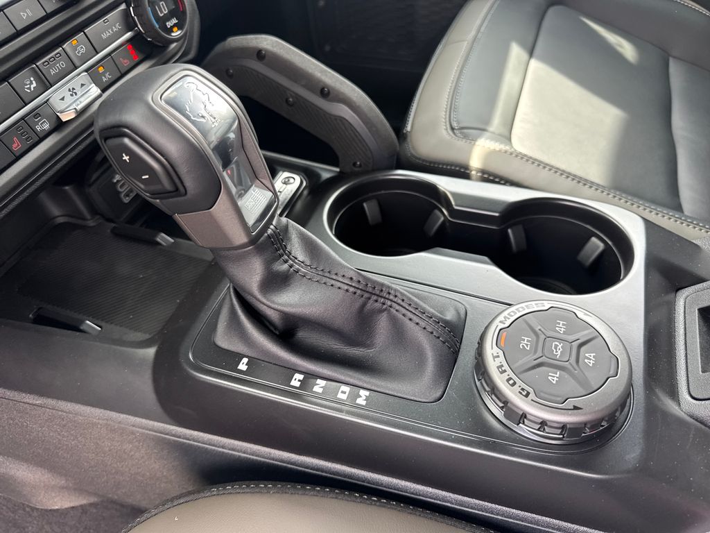 2026 Ford Bronco 4-Door Outer Banks - Photo 17