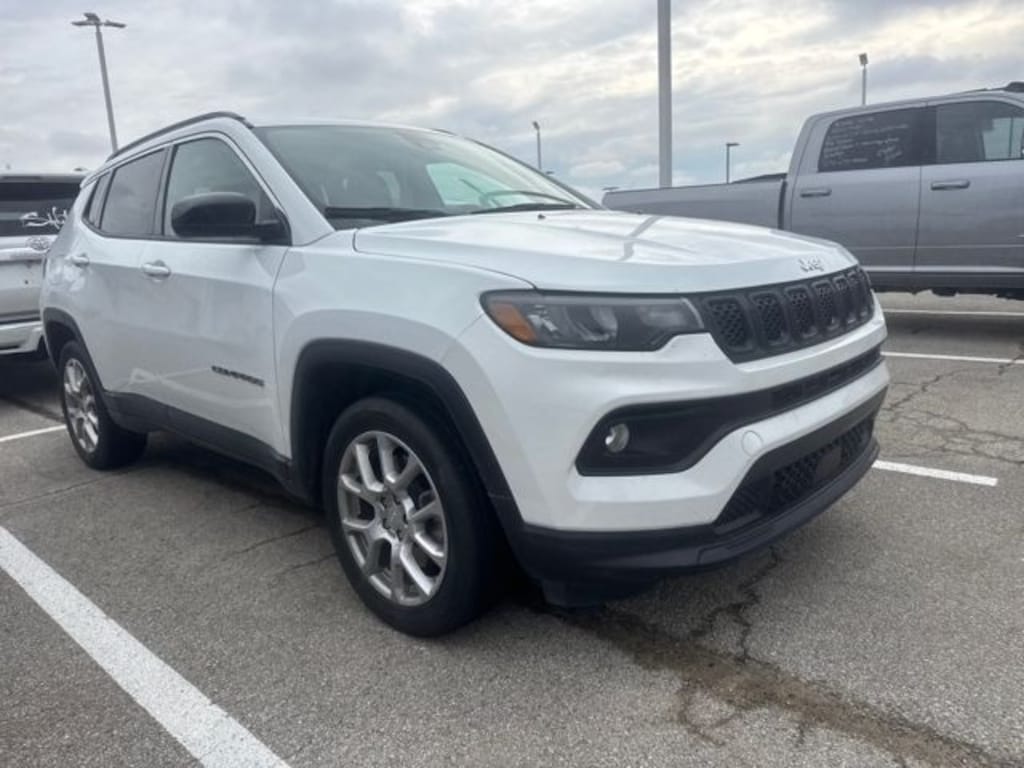 Used 2023 Jeep Compass Latitude Lux SUV