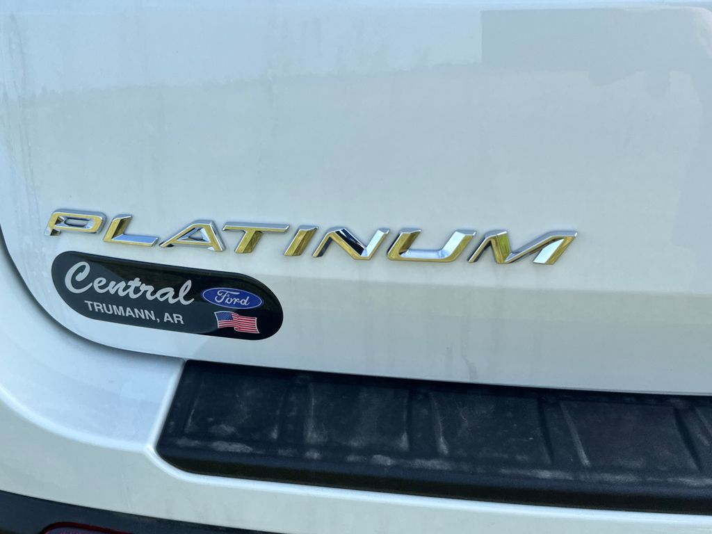 2026 Ford Explorer Platinum - Photo 7