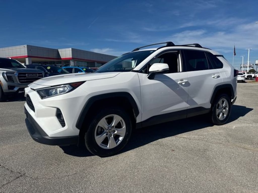 Used 2021 Toyota RAV4 XLE SUV