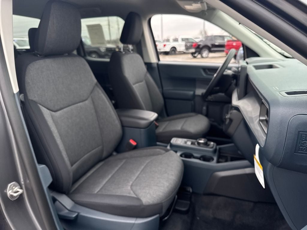 2026 Ford Maverick XLT - Photo 13