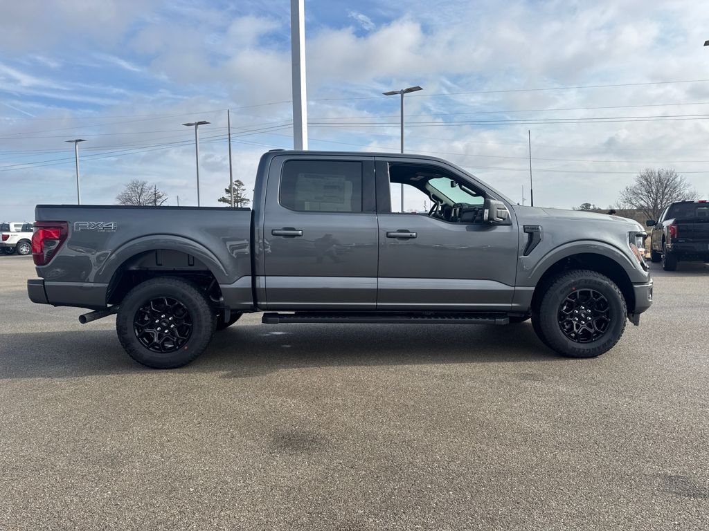 2026 Ford F-150 XLT - Photo 7