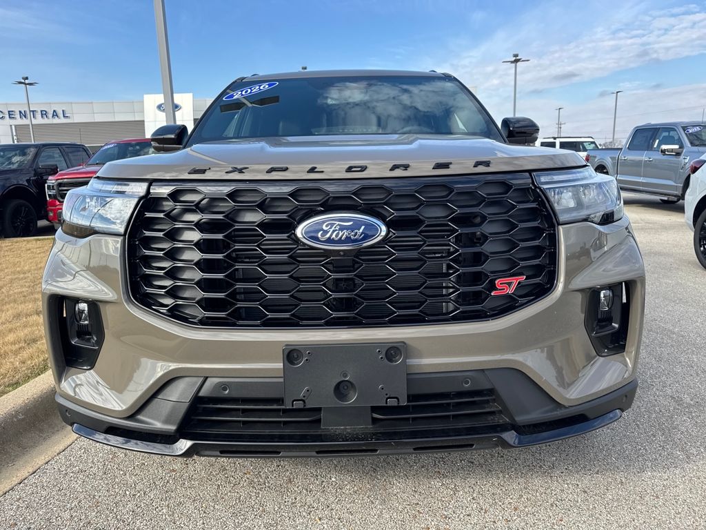 2026 Ford Explorer ST - Photo 11