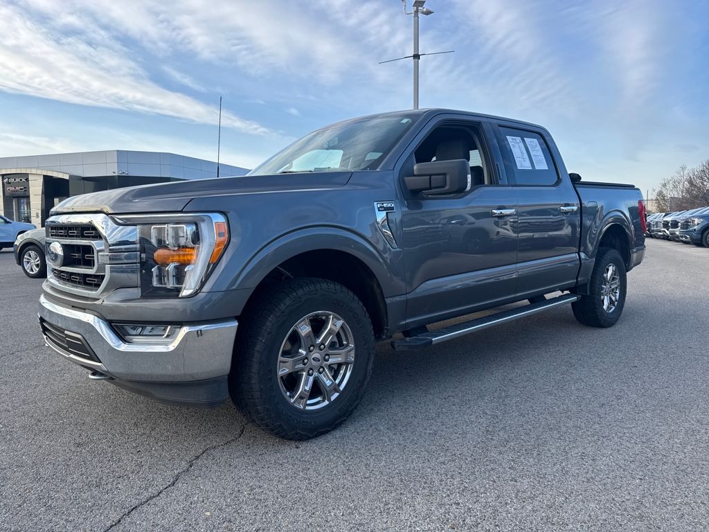 2021 Ford F-150 XLT's photo