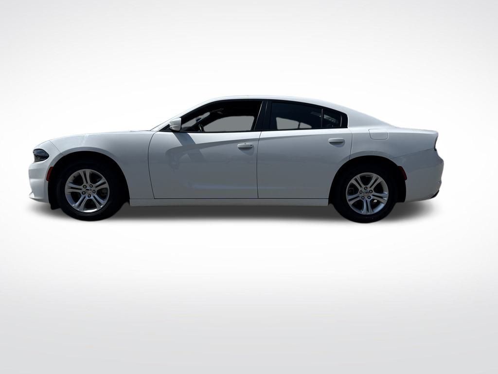 2022 Dodge Charger SXT photo 2