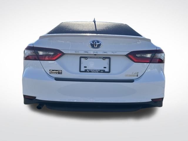 2023 Toyota Camry Hybrid LE photo 4