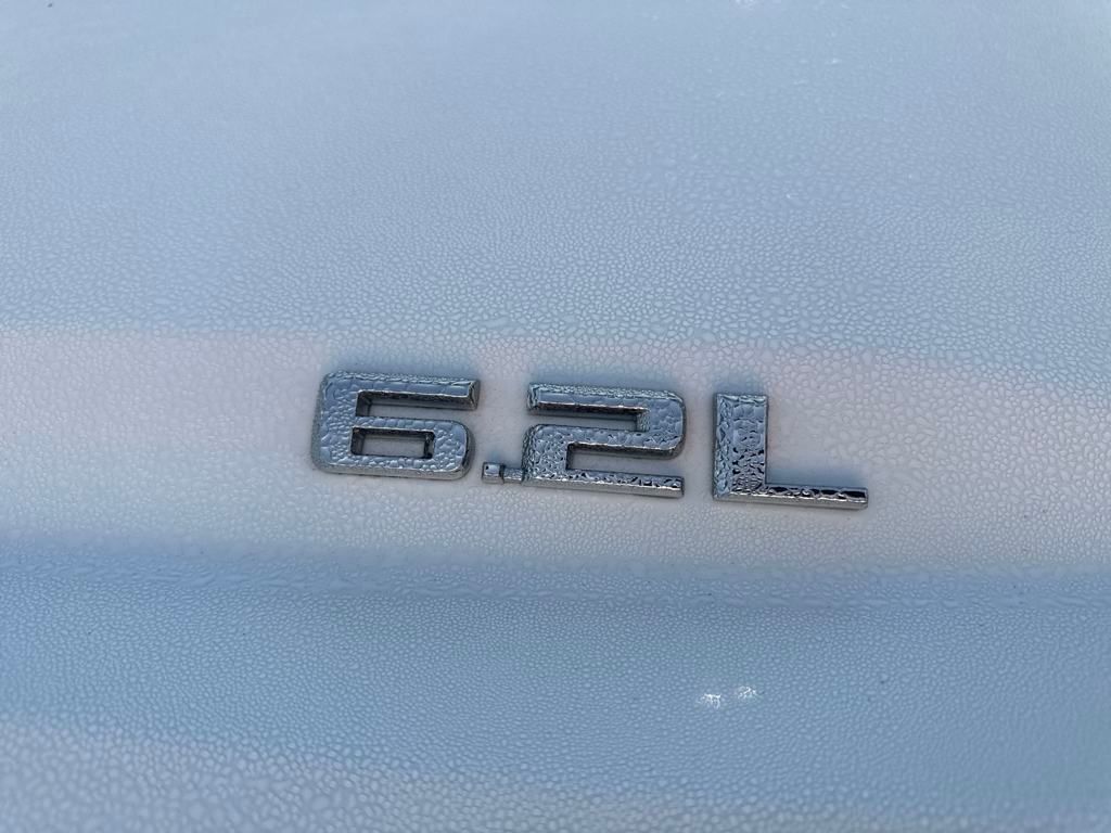 2020 Chevrolet Silverado 1500 High Country photo 2