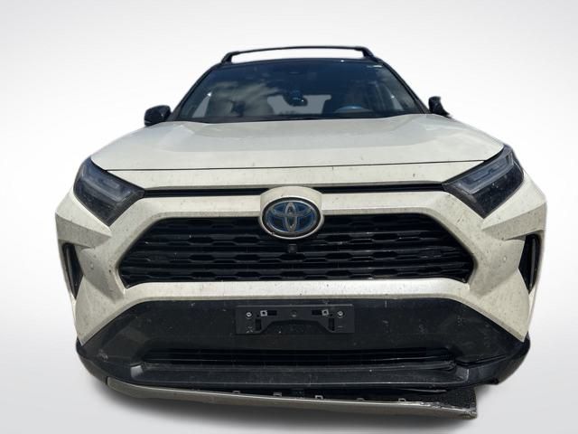 2022 Toyota RAV4 Hybrid XSE photo 2