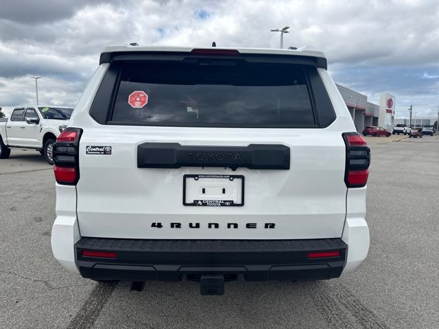 2025 Toyota 4Runner SR5 photo 4