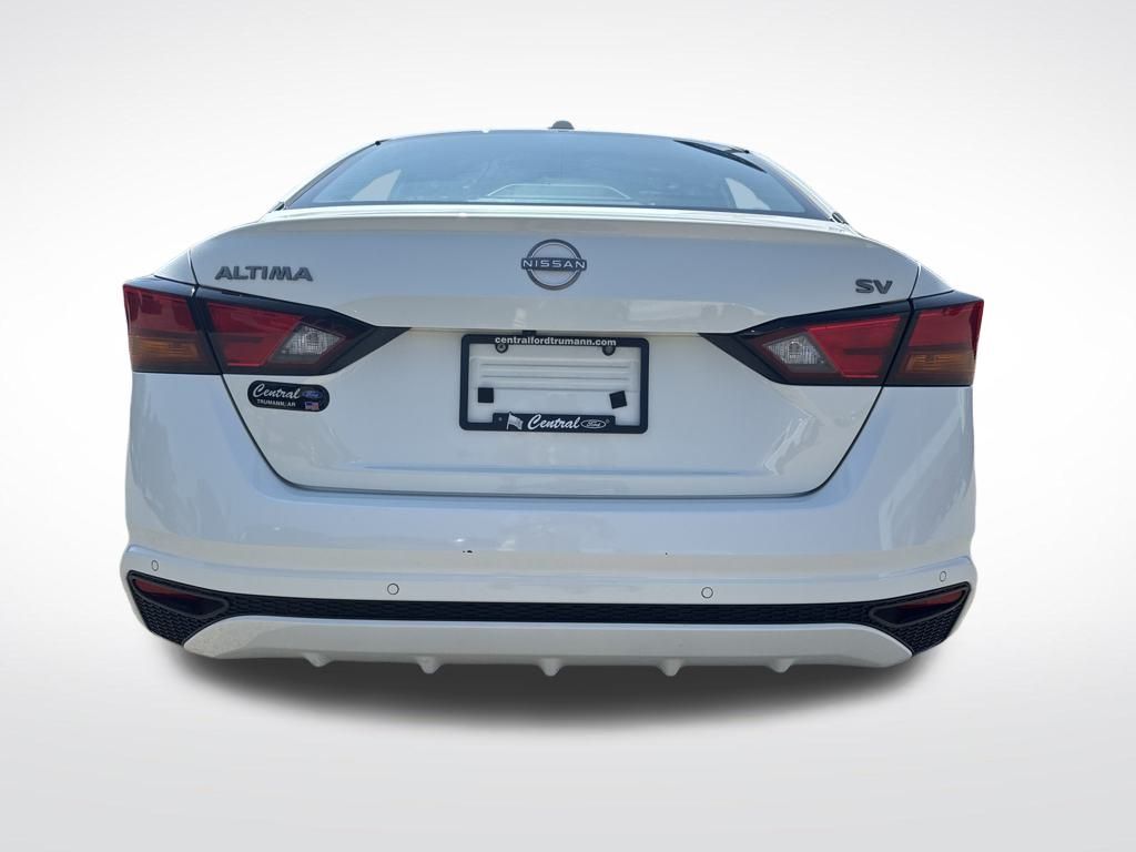 2023 Nissan Altima 2.5 SV photo 4