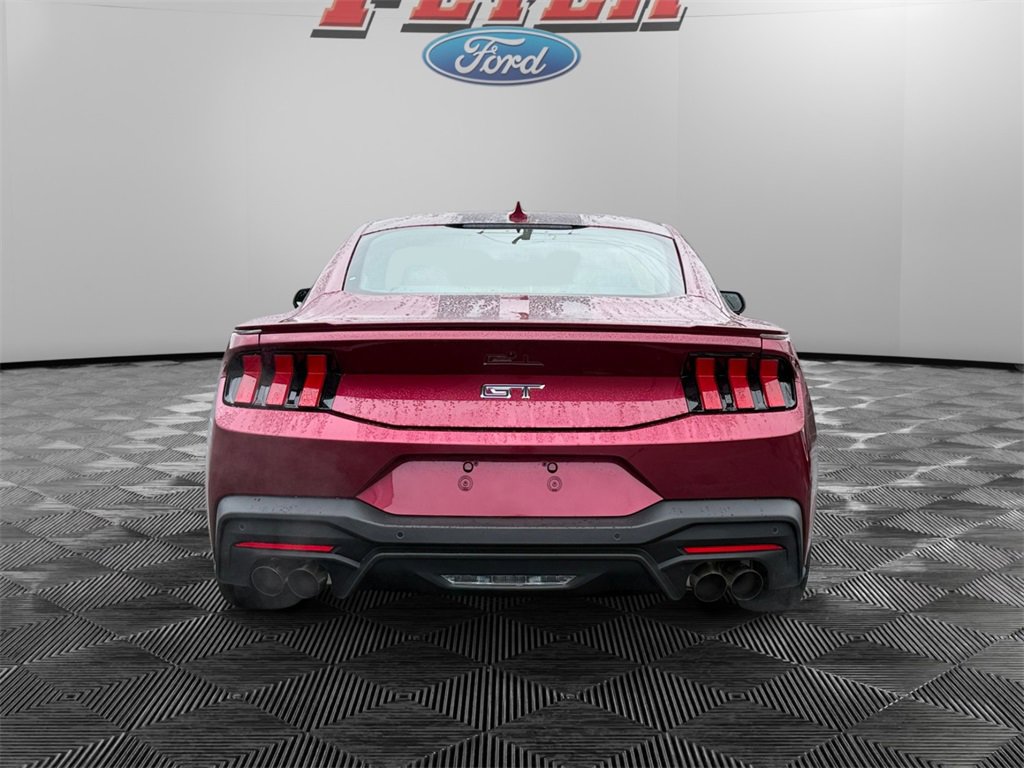 2025 Ford Mustang GT photo 4