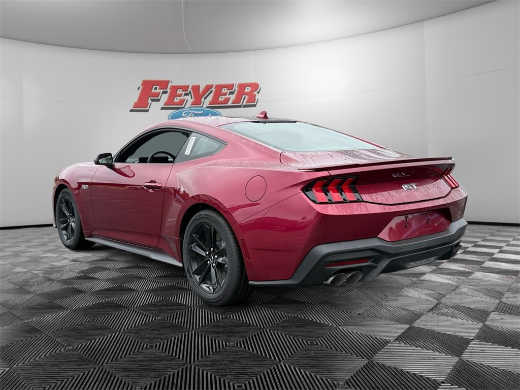 2025 Ford Mustang GT photo 3