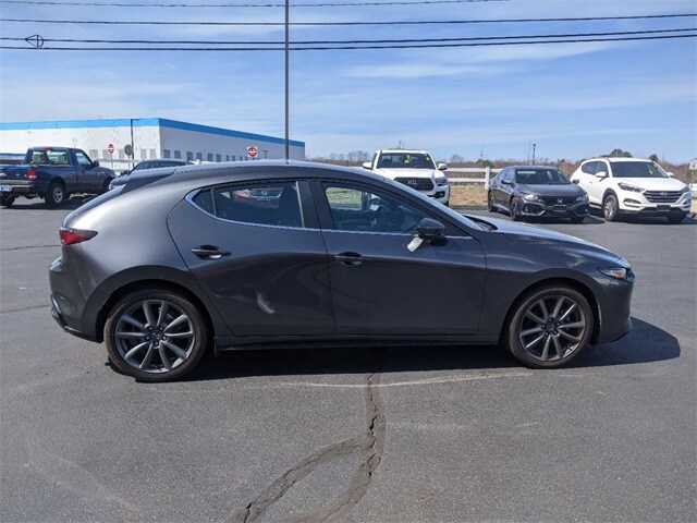 2021 Mazda Mazda3 Preferred photo 2