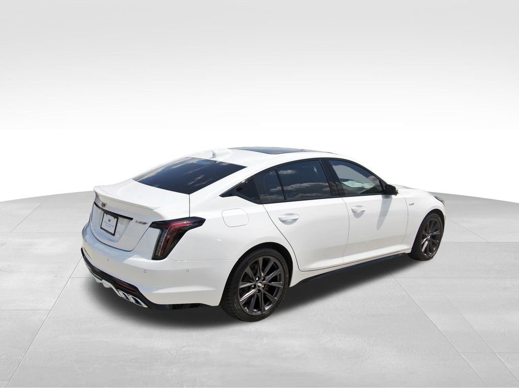 2026 Cadillac CT5 V photo 4