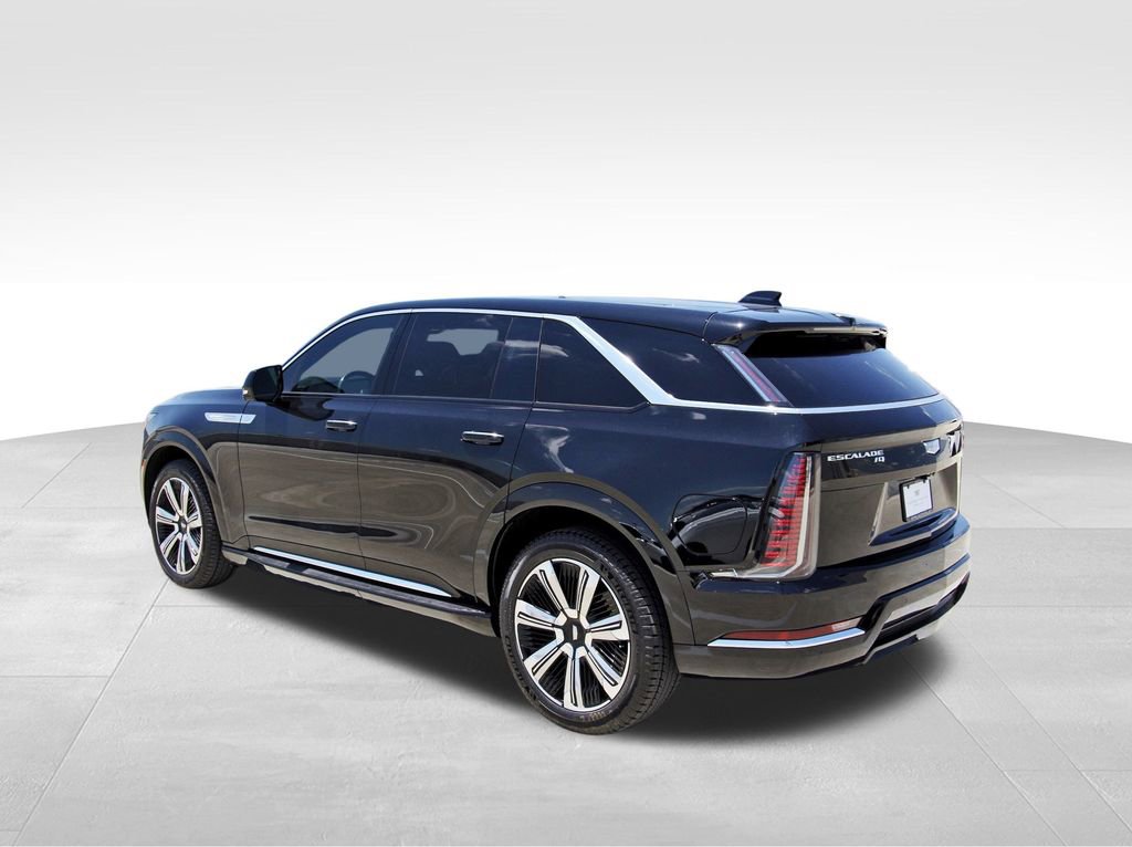 2025 Cadillac Escalade IQ photo 3
