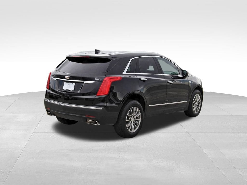 Used 2017 CADILLAC XT5 Luxury FWD SUV