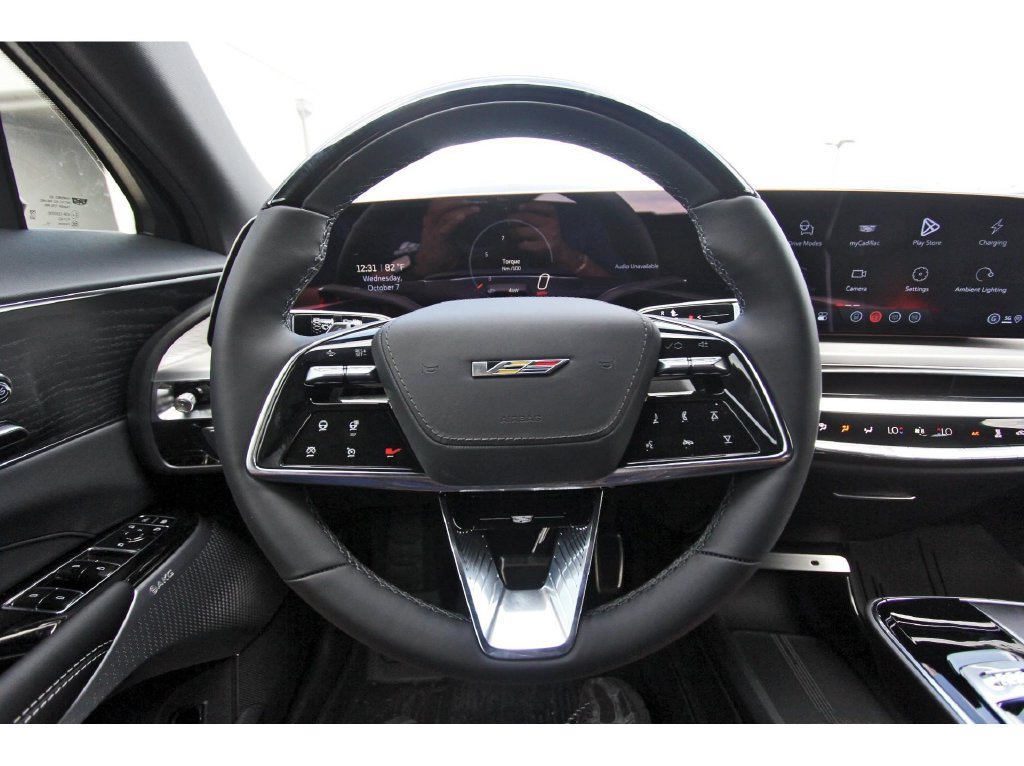 2027 Cadillac LYRIQ V Premium - Photo 13