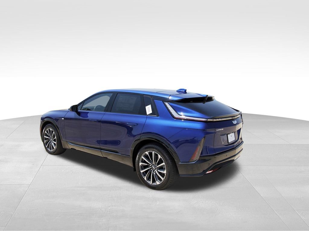 2026 Cadillac Lyriq Sport photo 2
