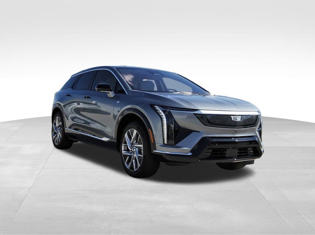 2026 Cadillac OPTIQ Luxury's photo
