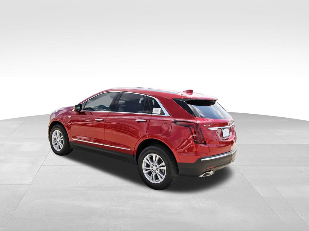 2025 Cadillac XT5 Luxury photo 3