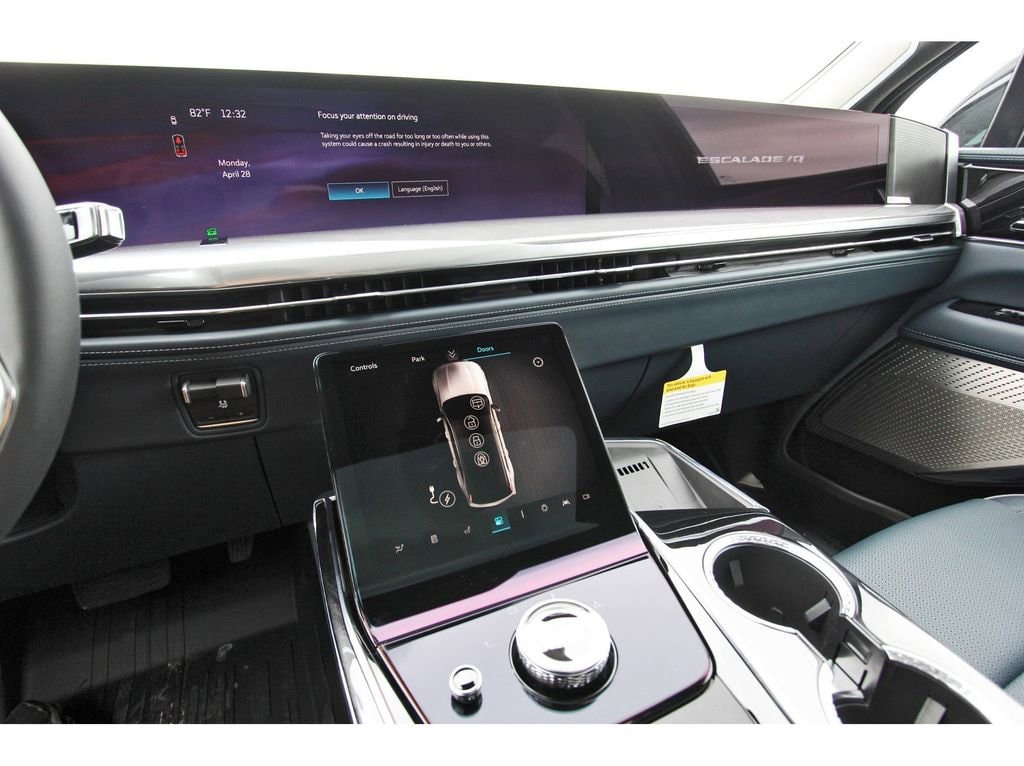 2025 Cadillac Escalade IQ Luxury 2 - Photo 16
