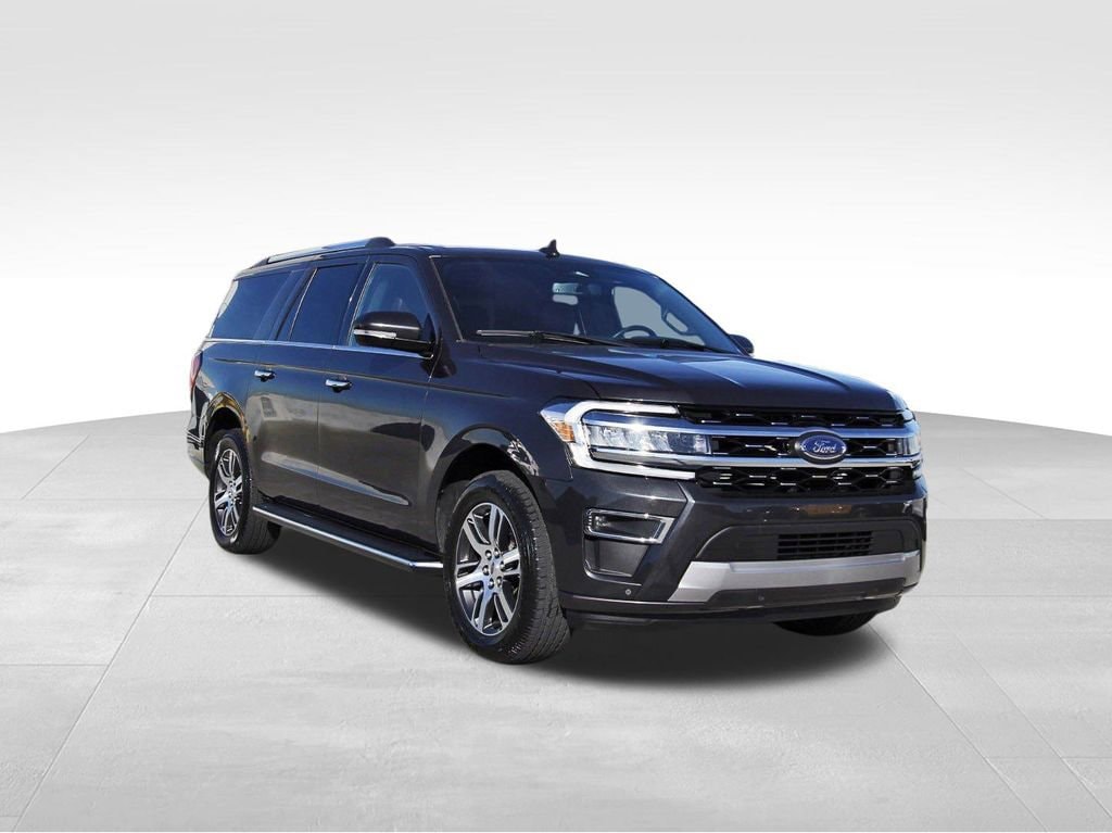 2023 Ford Expedition Limited's photo