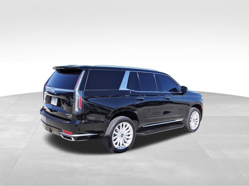 2024 Cadillac Escalade Luxury photo 2