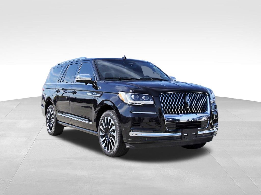 2023 Lincoln Navigator Black Label L's photo