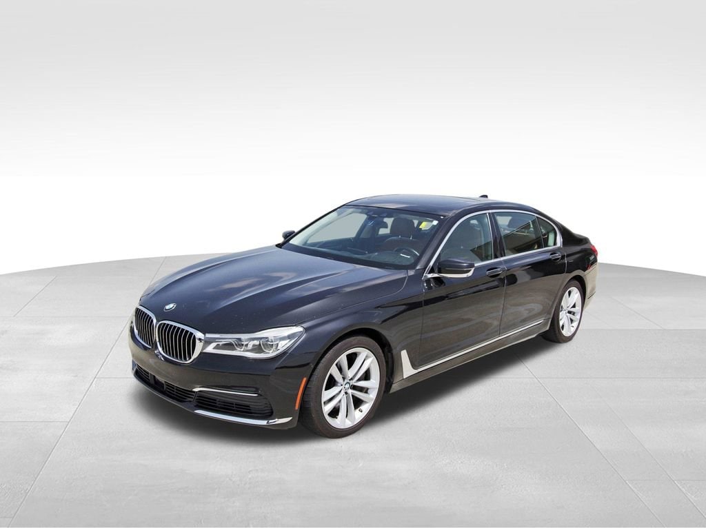 Used 2019 BMW 7 Series 750i with VIN WBA7F2C54KB239619 for sale in Houston, TX