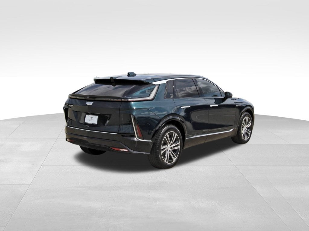 New 2027 CADILLAC LYRIQ Luxury SUV