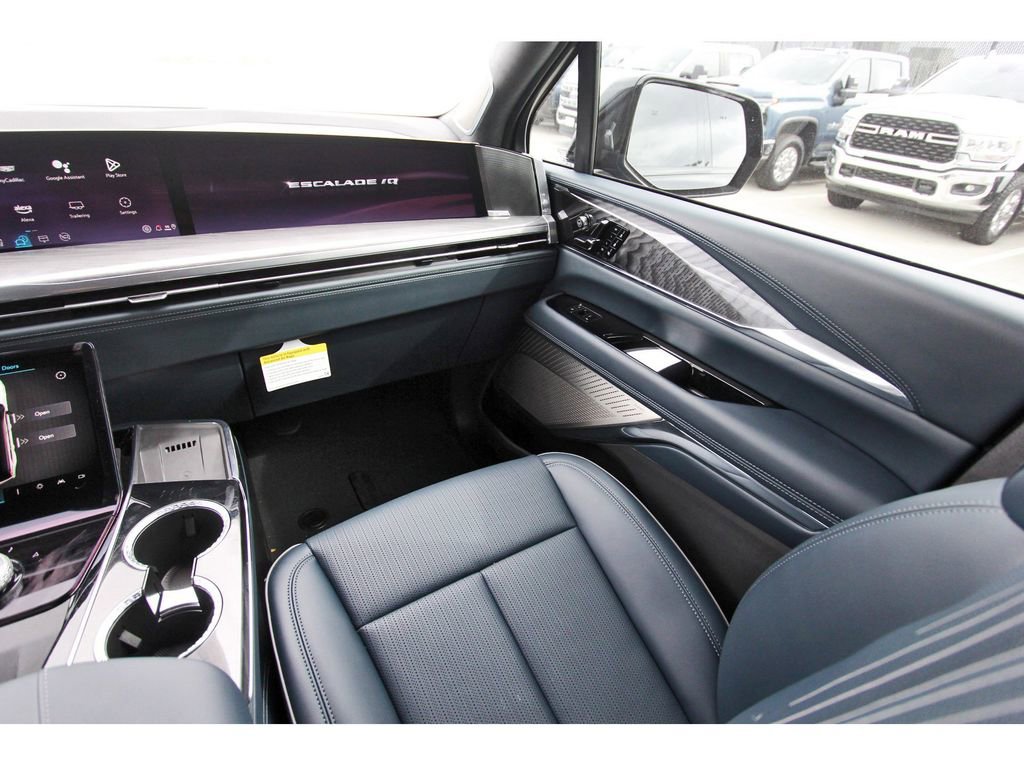 2025 Cadillac Escalade IQ Sport 2 - Photo 10