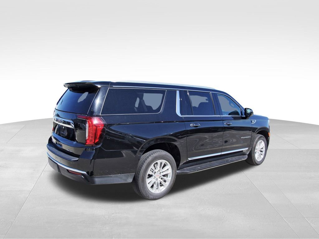 2023 Gmc Yukon XL SLT photo 3