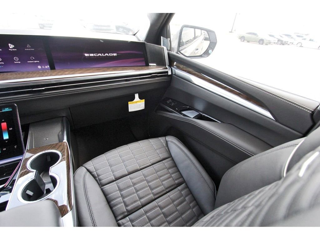 2026 Cadillac Escalade Platinum Sport - Photo 10