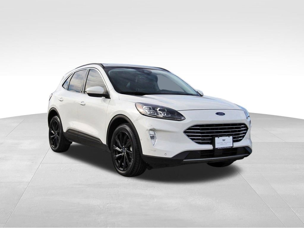 2022 Ford Escape Titanium