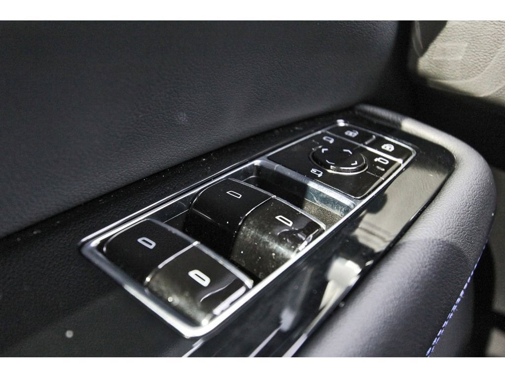 2026 Cadillac Escalade IQ Luxury - Photo 15