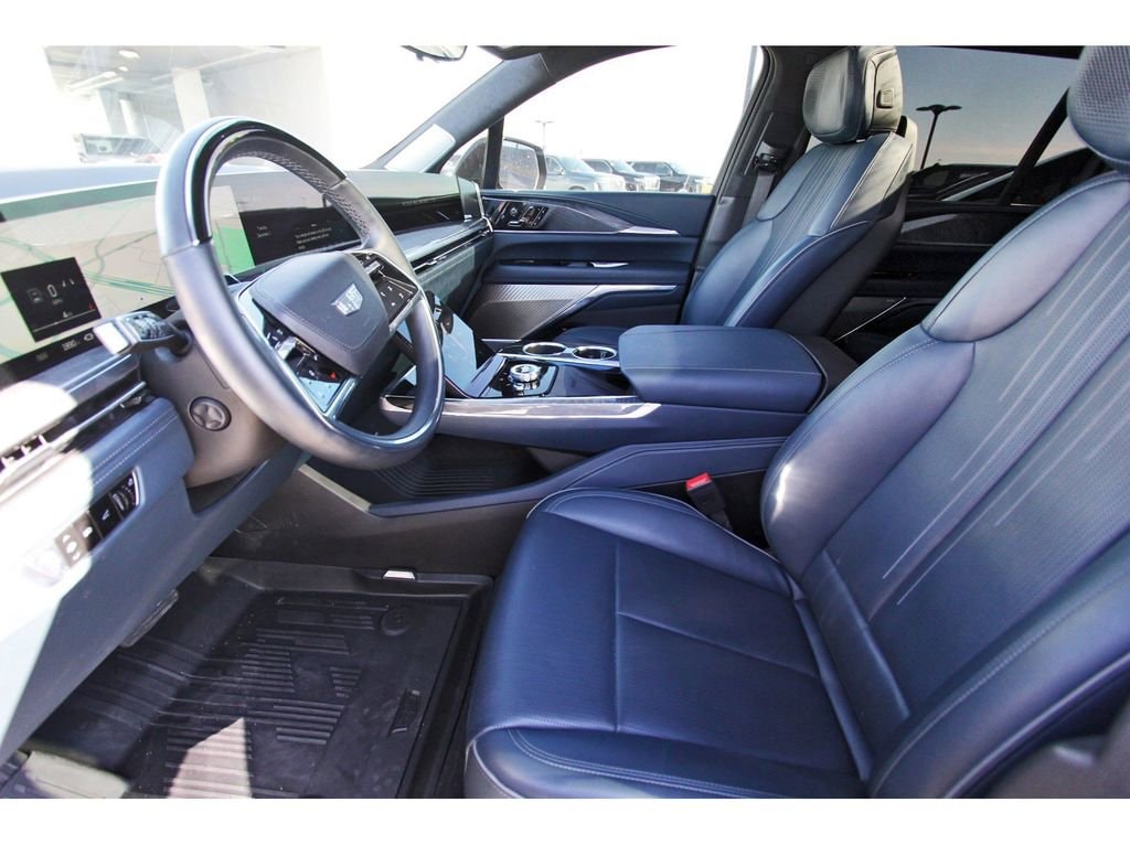 2025 Cadillac Escalade IQ Sport 2 - Photo 6