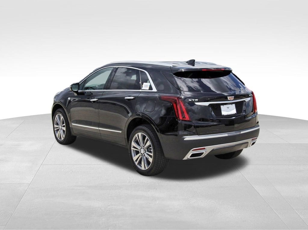 New 2026 CADILLAC XT5 Premium Luxury SUV